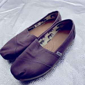 Purple Canvas TOMS Size 8